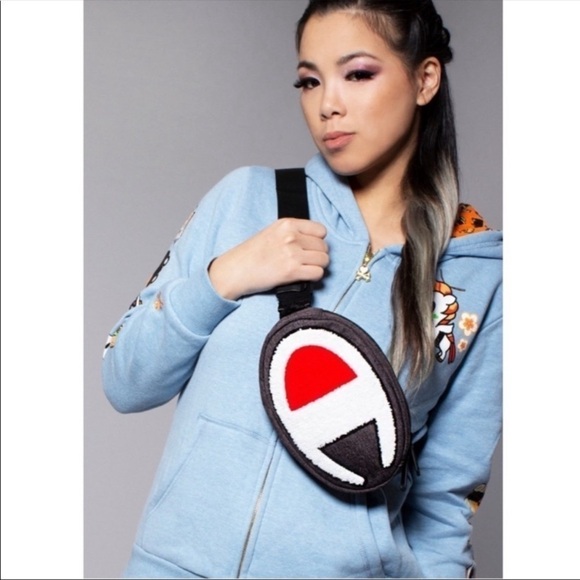 NWT Champion | Large C Logo Fanny Waist Pack Belt Bag - Picture 3 of 4